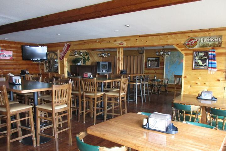 Horseshoe Bay Lodge