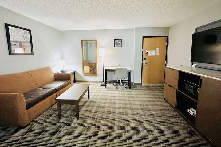 Room 16 of 53