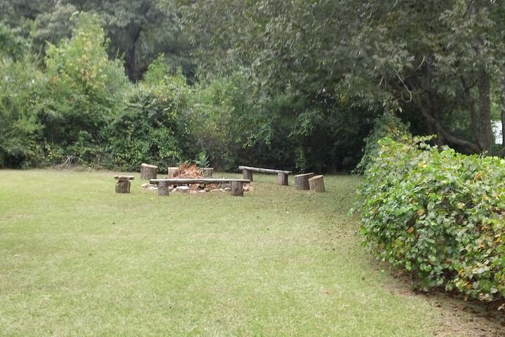 Property Grounds 20 of 23