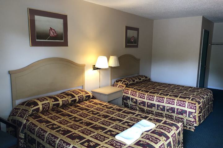 Red Maple Inn