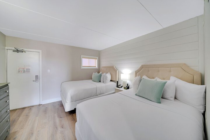 Montreal Beach Resort