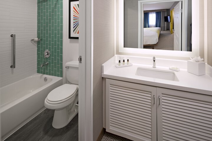 Room 8 of 26