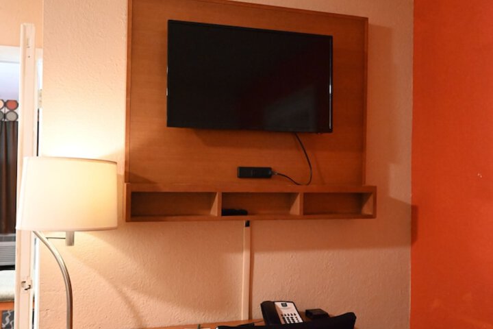 Room 22 of 46