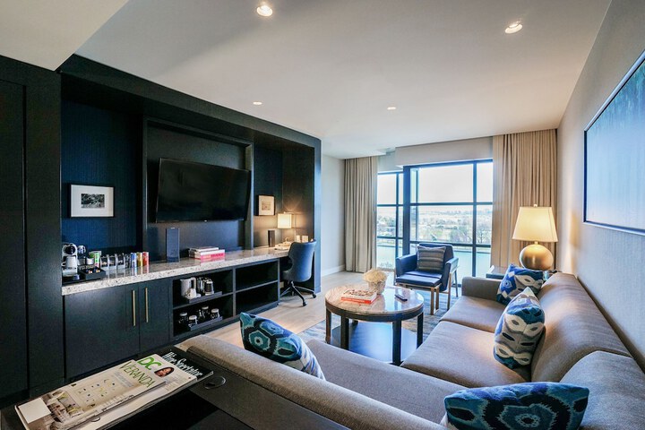 Room 72 of 120