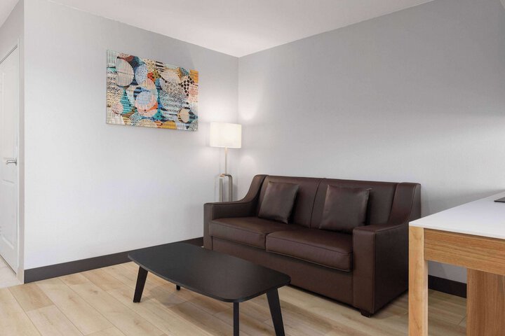 Microtel Inn & Suites by Wyndham Tracy