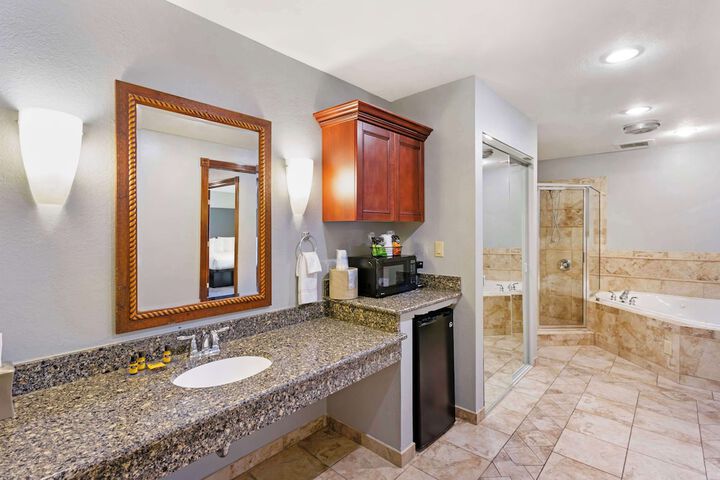 Best Western Plus Weston Inn