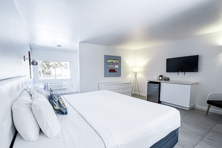 Room 27 of 57