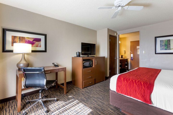 Room 21 of 32