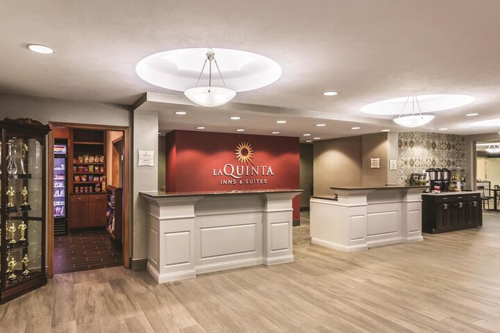 La Quinta Inn & Suites by Wyndham Fargo-Medical Center
