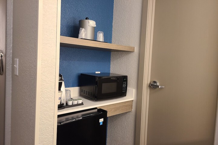 Holiday Inn Express & Suites Ft. Lauderdale N - Exec Airport by IHG