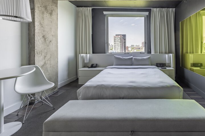 Room 29 of 45