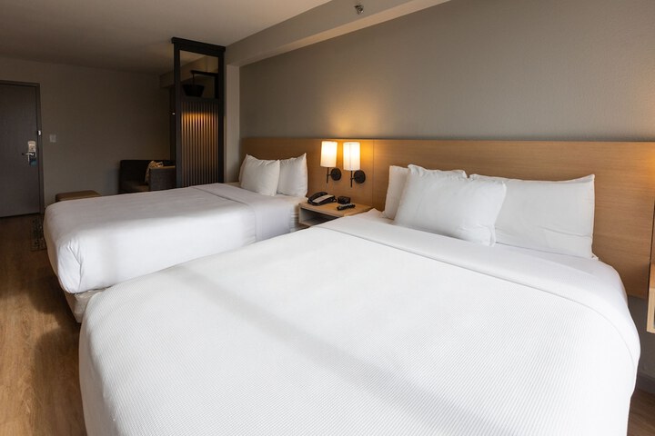 Hyatt Place Roanoke Airport / Valley View Mall