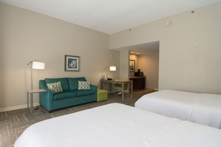 Room 8 of 17