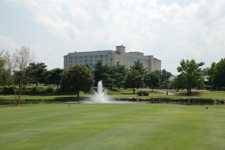 Holiday Inn University Plaza-Bowling Green by IHG