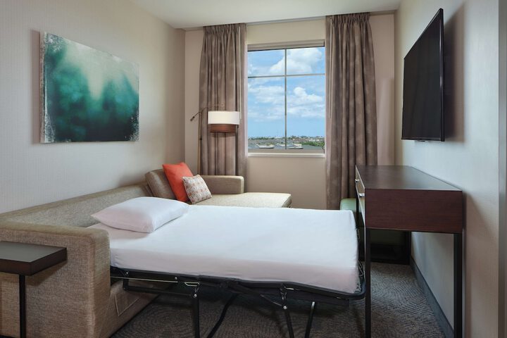 Room 38 of 85