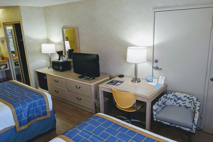 Room 19 of 37