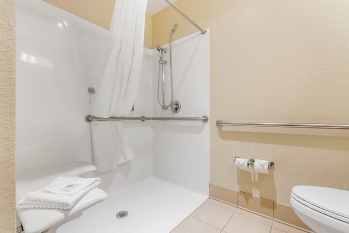 Room 21 of 42