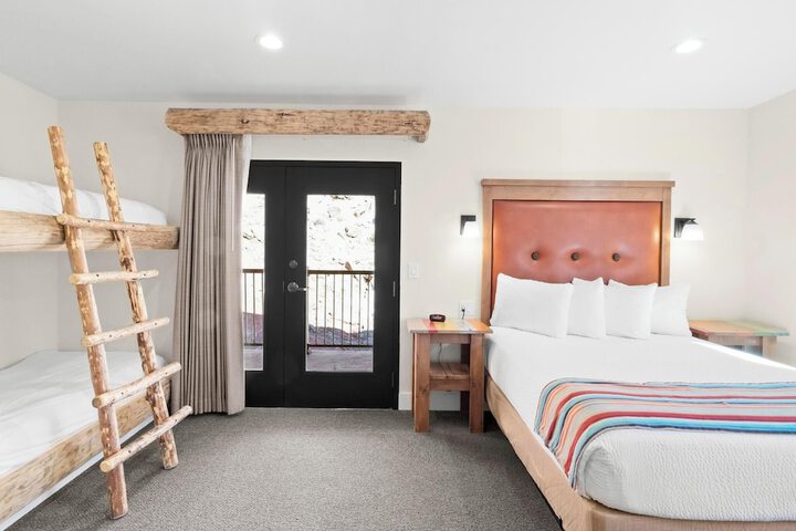 Bluff Dwellings Resort