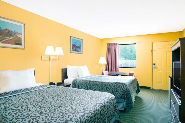 Room 4 of 22