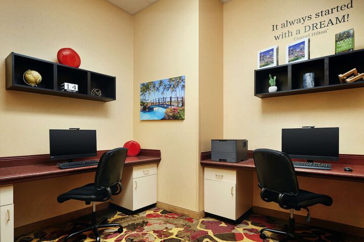 Business Center 94 of 104