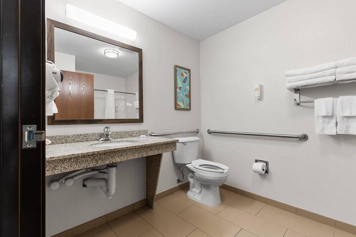 Comfort Inn & Suites Marion I-57