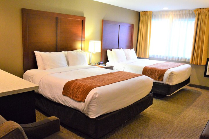 Room 33 of 103
