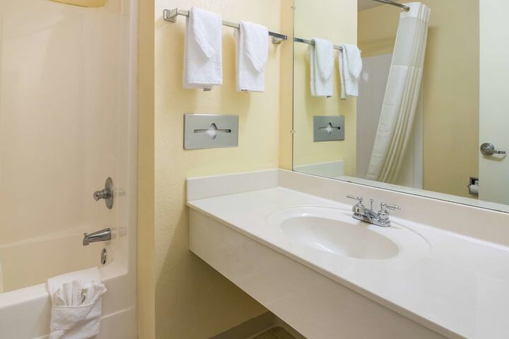 Americas Best Value Inn Clayton