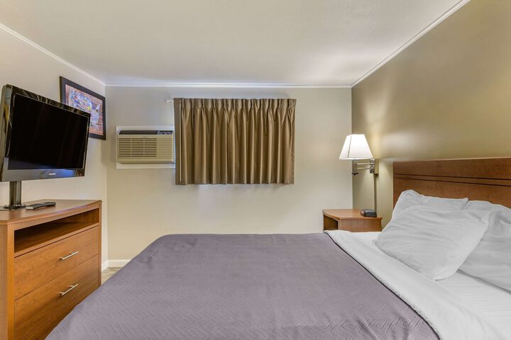 Room 43 of 50