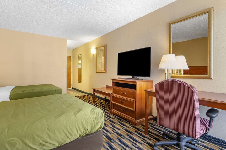 Room 28 of 50