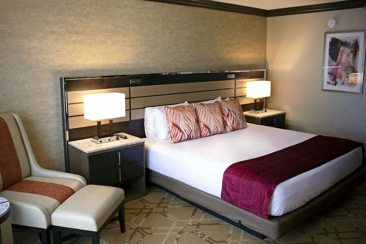 Room 5 of 15