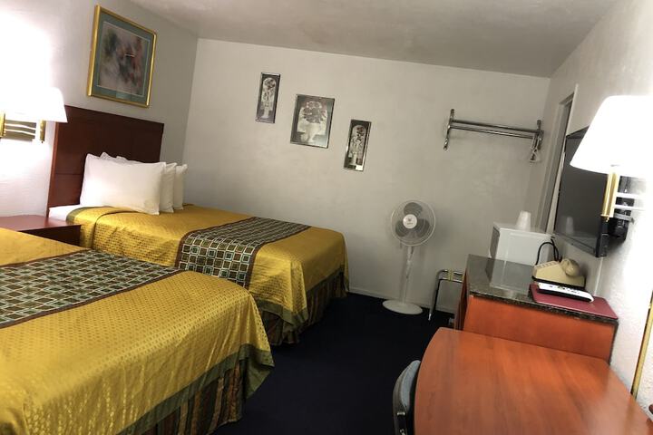 Room 22 of 36
