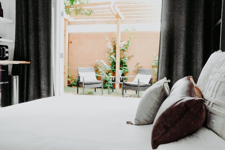 Room 51 of 230