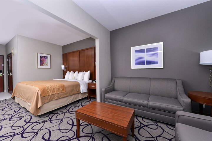 Room 9 of 42