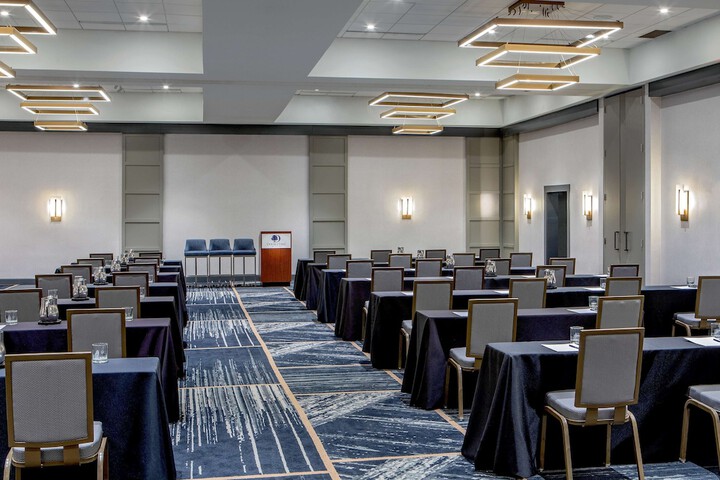 DoubleTree by Hilton Washington DC North / Gaithersburg