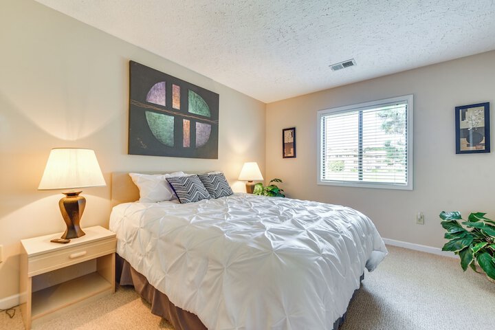Little River Condo w / Pool Access: 5 Mi to Beach