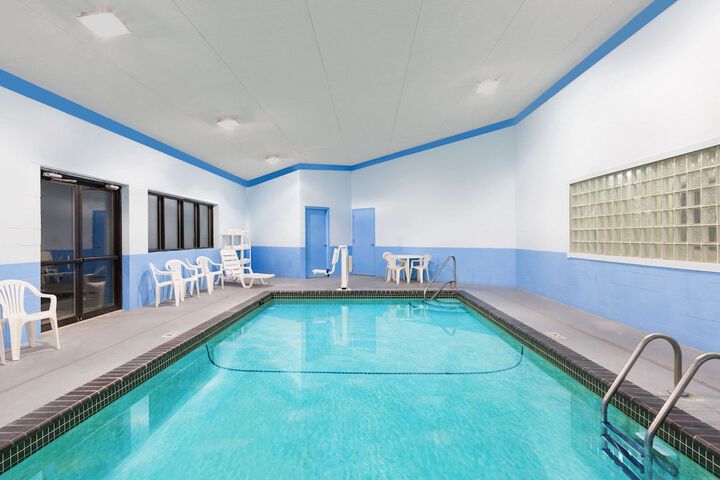 Pool 2 of 34