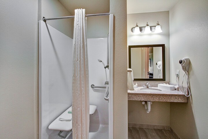 Room 20 of 39