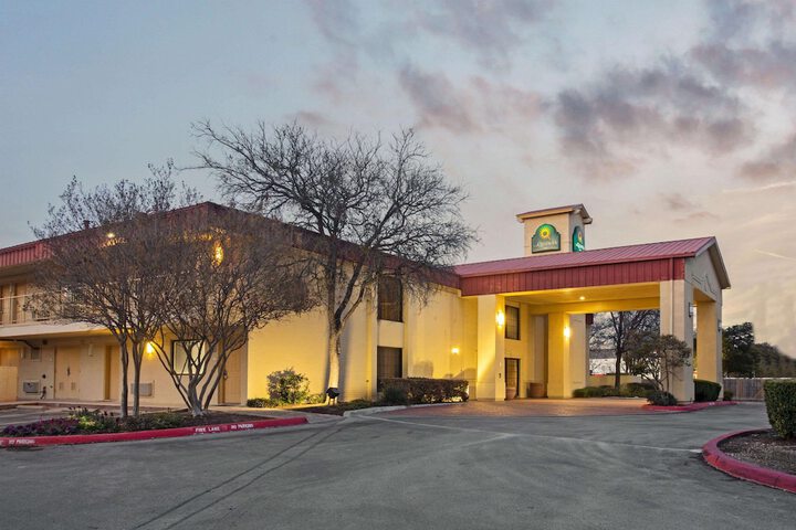 Hotel 6 of 63