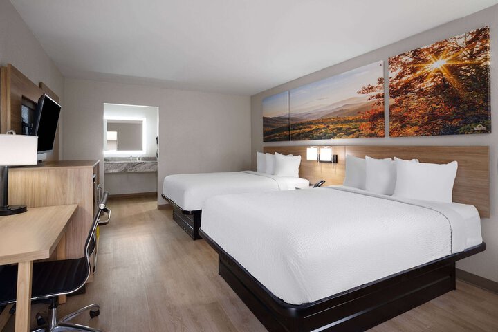 Room 20 of 29