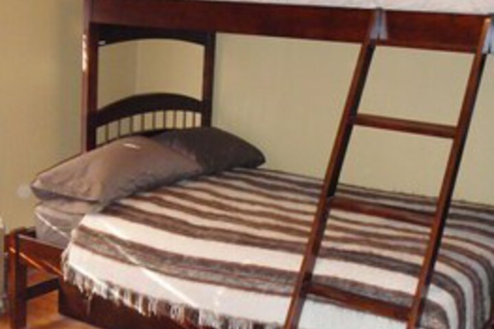 Charming House on the Hill With Views of The Anaconda Range