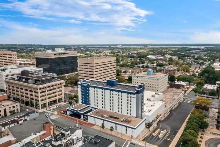 DoubleTree by Hilton Downtown Wilmington - Legal District