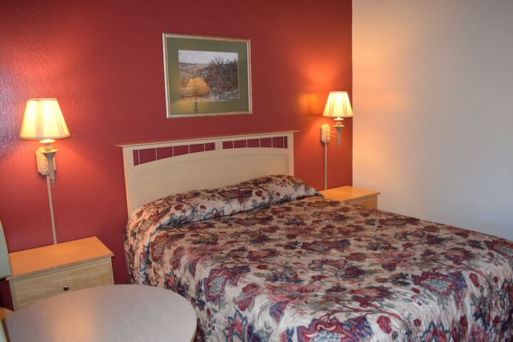 Room 15 of 19