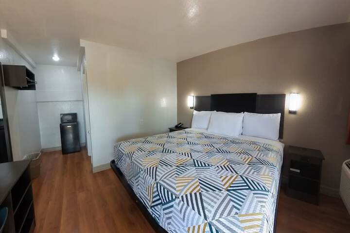 Motel 6 Conroe TX