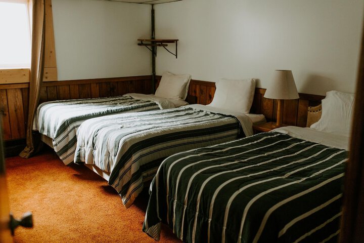 Room 103 of 132