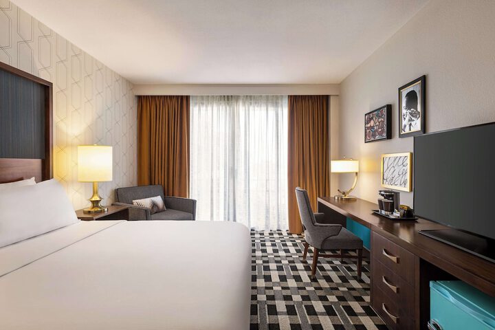 The American Hotel Atlanta Downtown Tapestry Collection by Hilton