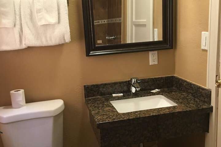 Room 18 of 39