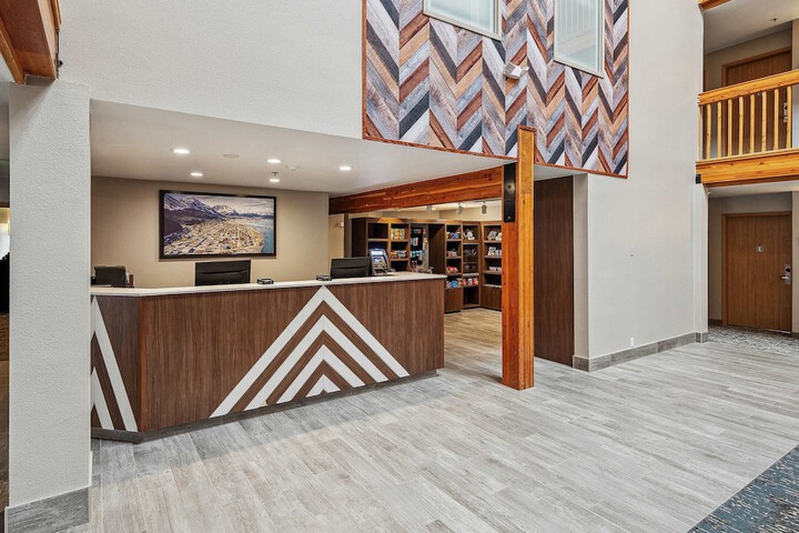 Hotel Edgewater