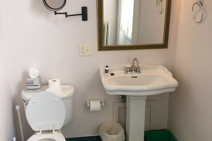 Room 17 of 56