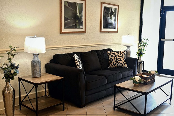 Hotel Interior 13 of 60
