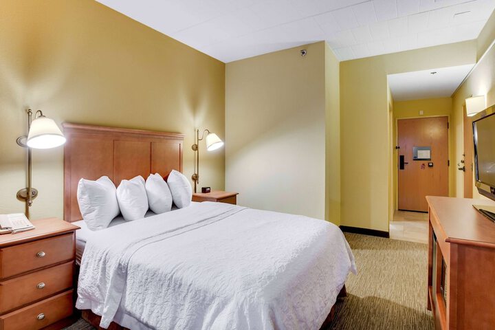 Wingate by Wyndham Cranberry